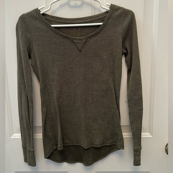 Dark Green Long Sleeve - Picture 1 of 4